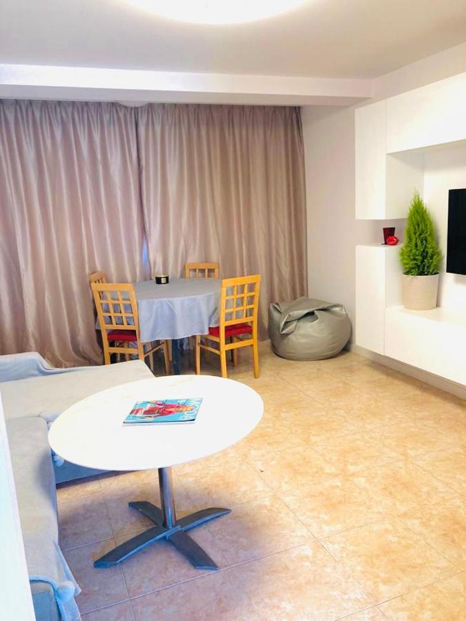 Apartamento Duplex 5 Min De La Playa 베니돔 외부 사진